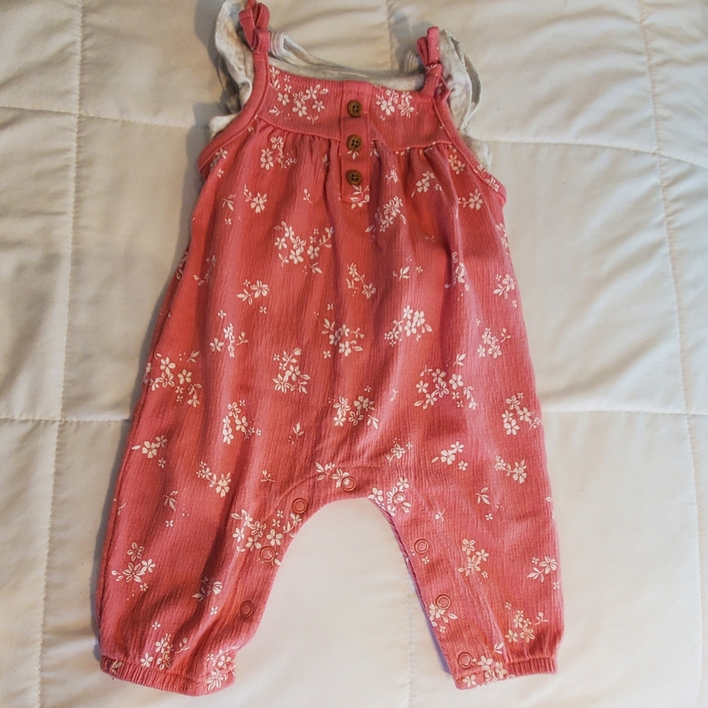 Carter's Linen Set